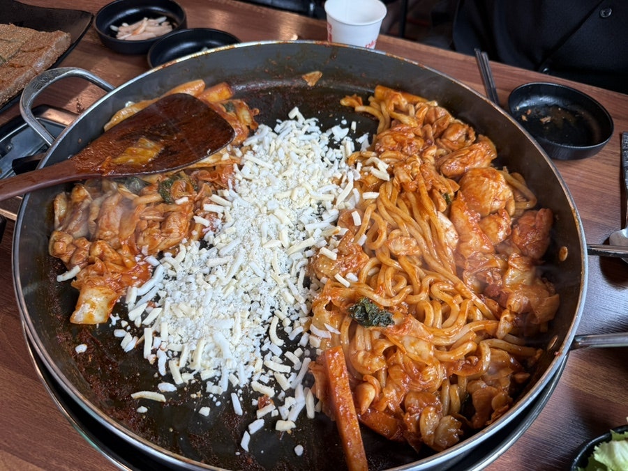 온정리금강막국수숯불닭갈비 가평점 사진 1