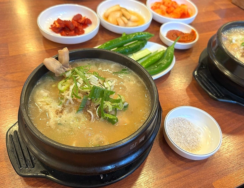 덕화 한방삼계탕한방오리 사진 1