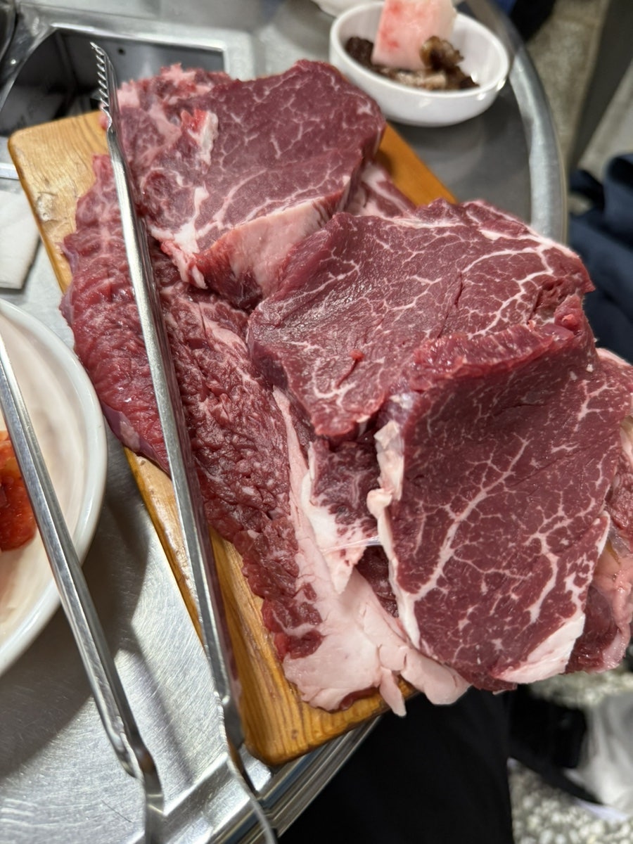 한우암소마을 정육식당 사진 3
