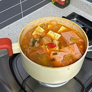 스팸돼지고기김치찌개레시피