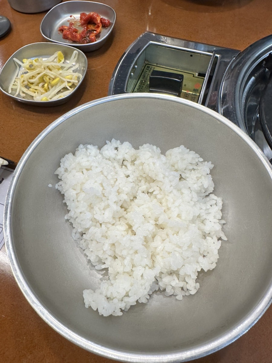 백채김치찌개 향동점 사진 4