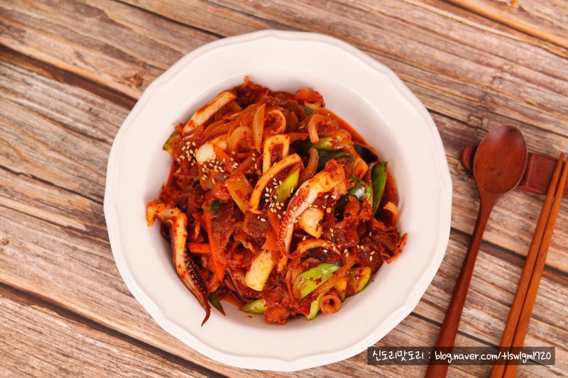 오삼불고기 레시피 황금비율 오징어 삼겹살 볶음 양념 역대급 냉동오징어 요리