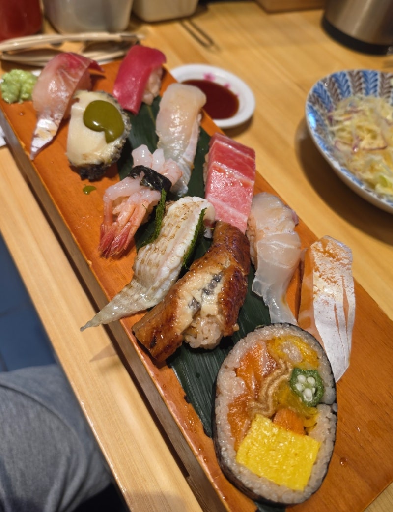 [한티역 맛집]단골집의 화려한 변신! 김태완스시 대치본점 이전 후 바뀐 점, 단골의 메뉴추천....