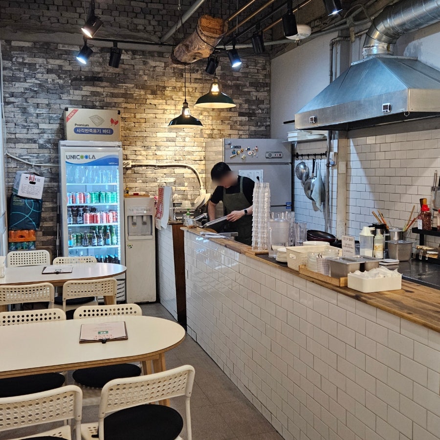 크라운호프 부천범박점 사진 5