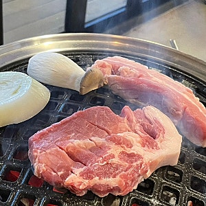 [전주] 전주 고속터미널 맛집 지리산 흑돼지 '금암 생돈구이' 방문 후기 :)