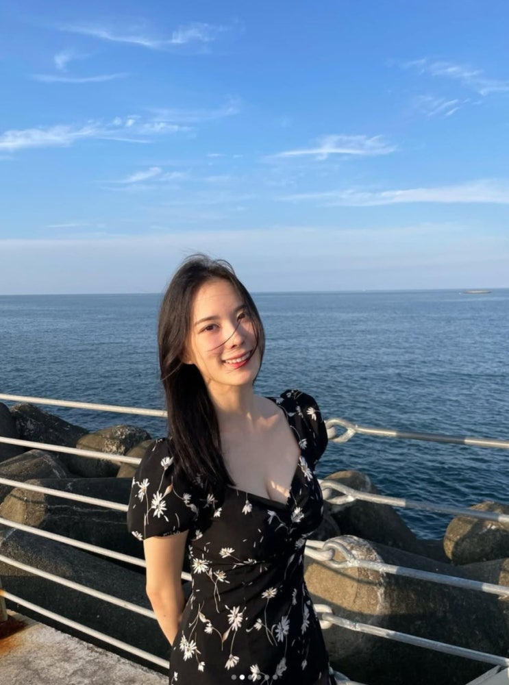 "<b>개그</b>콘서트 걔 맞다고?!" <b>황혜선</b> 비키니 사진 한 장으로 인스타 난....