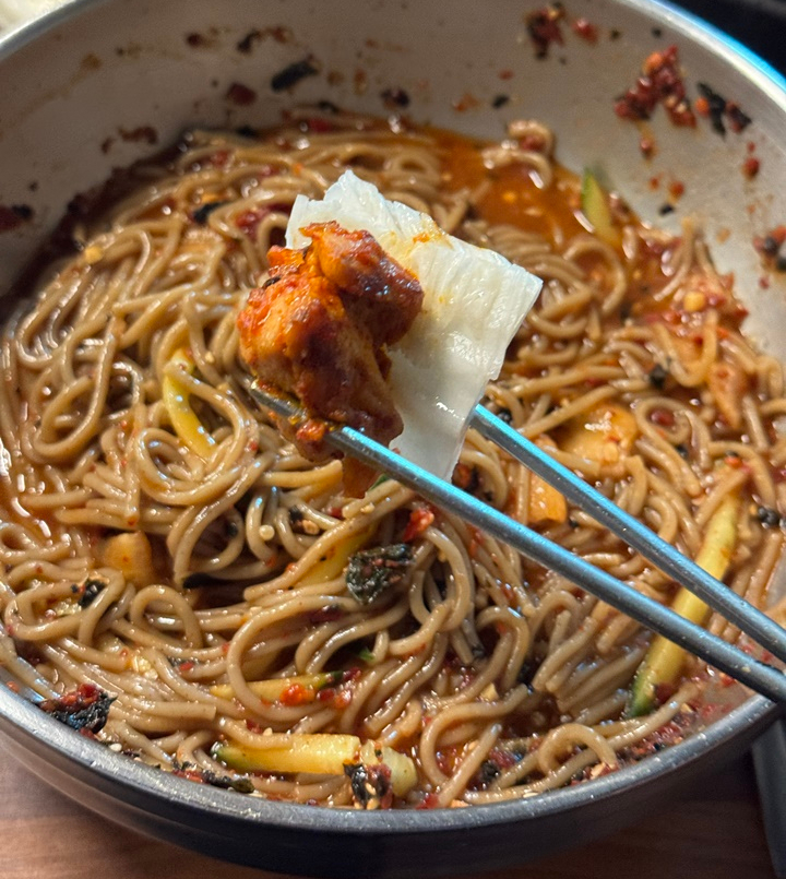 CheongpyeongKsutbuldakgalbimakguksu photo 5