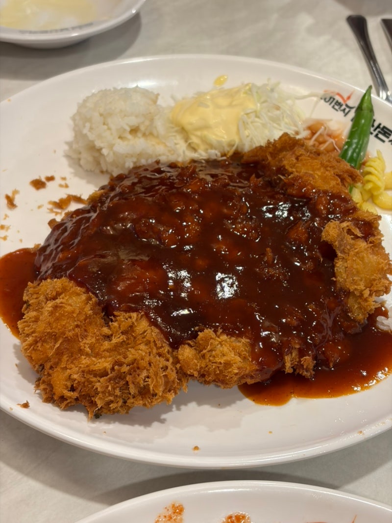 남산타워 맛집 101번지 남산돈까스 feat 신메뉴 누들맵떡