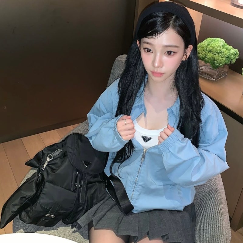 사복 장인 연예인들의 '프라다 백팩' 다시 뜨는 이유