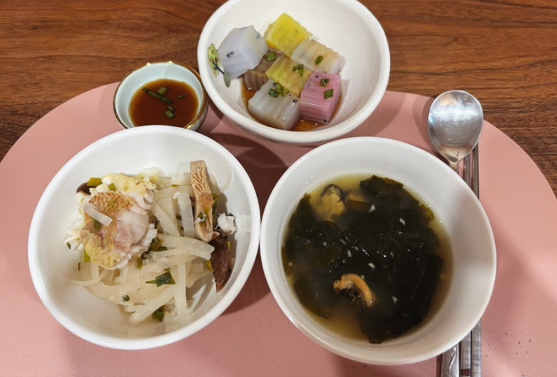 [보양 국물요리] 돔의 깊은 감칠맛을 더한 '홍합 미역국'