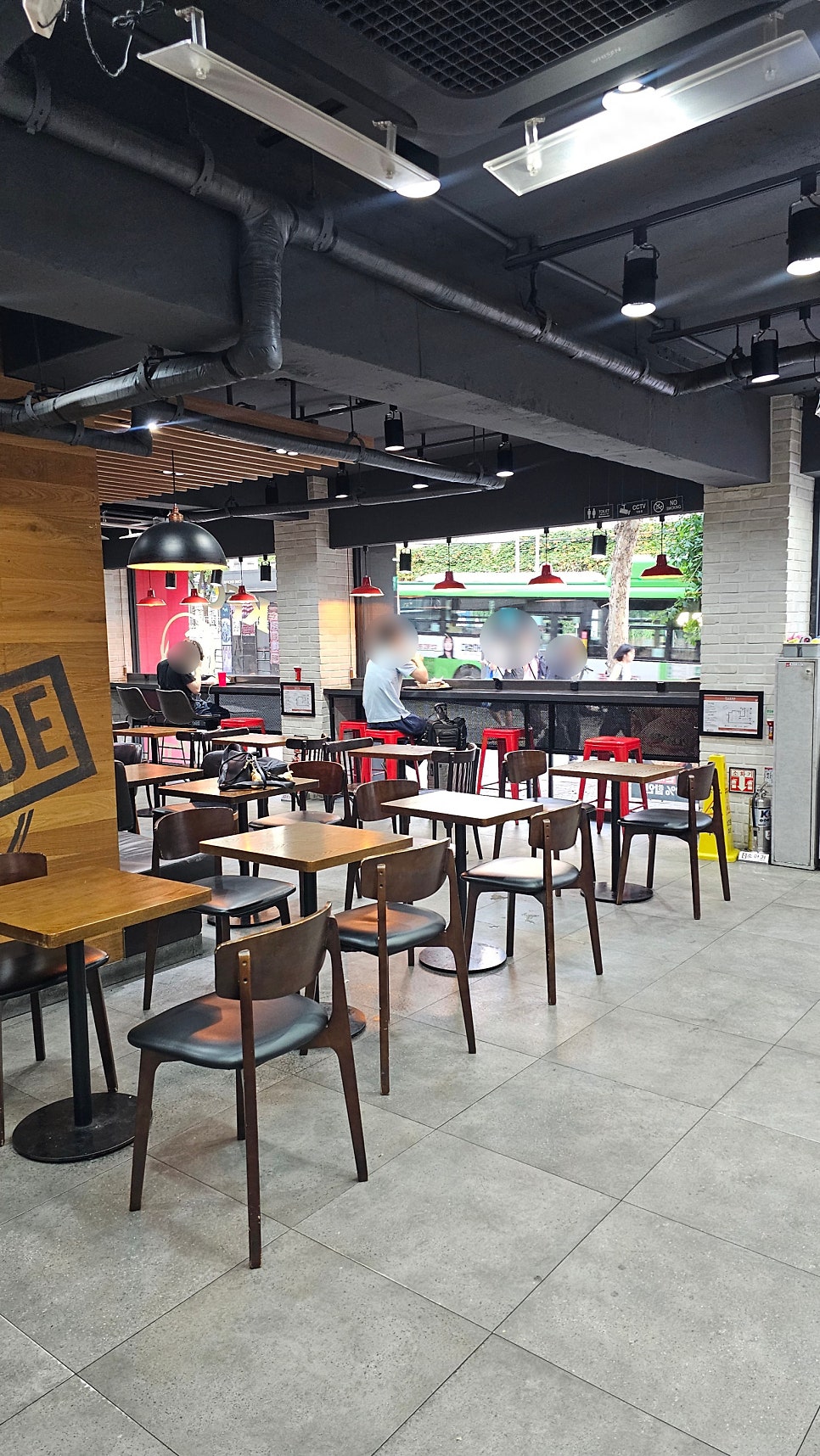KFC 서초동점 사진 6