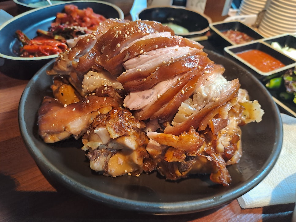더맛있는족발보쌈 야탑점 사진 1