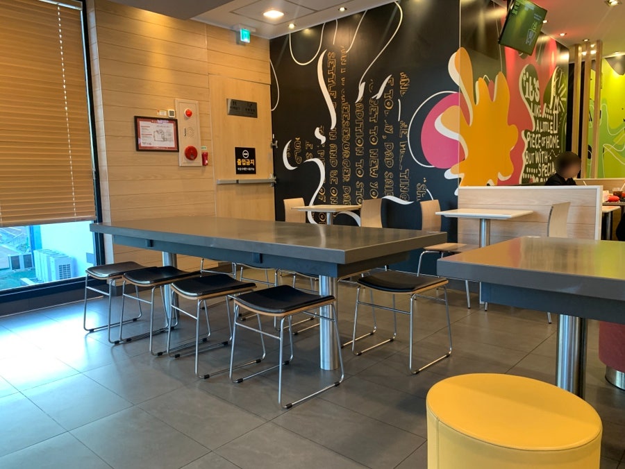 맥도날드 진해용원DT점 사진 5