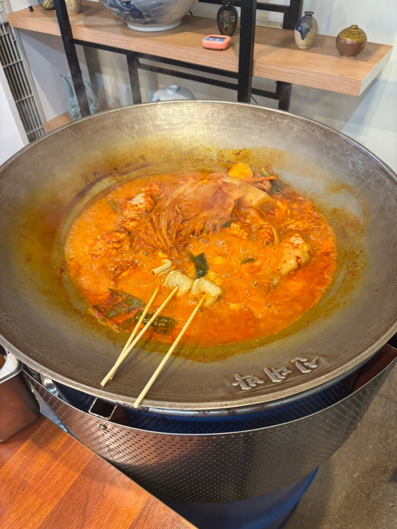 [인천 서구] 청라호수공원 맛집 드럼통 솥뚜껑 닭볶음탕 신대박집 청라점
