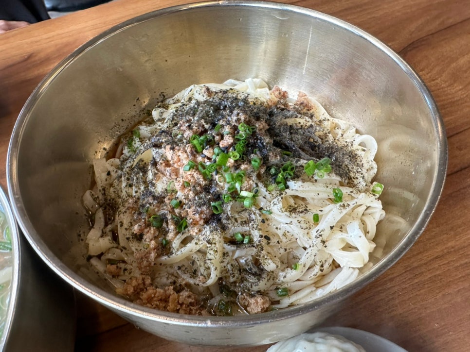 평이담백 뼈칼국수 방이점 사진 6