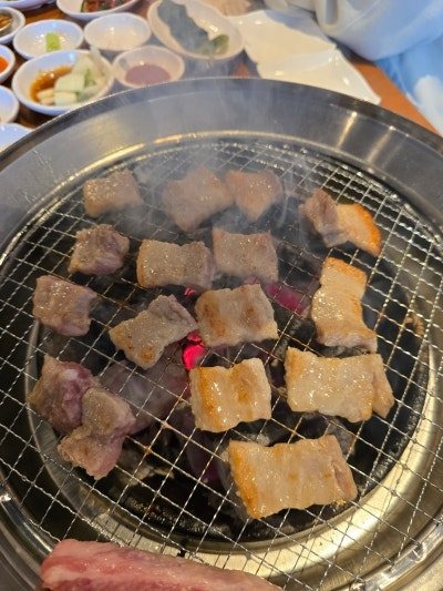 고반식당 안양아이에스비즈타워점 사진 1