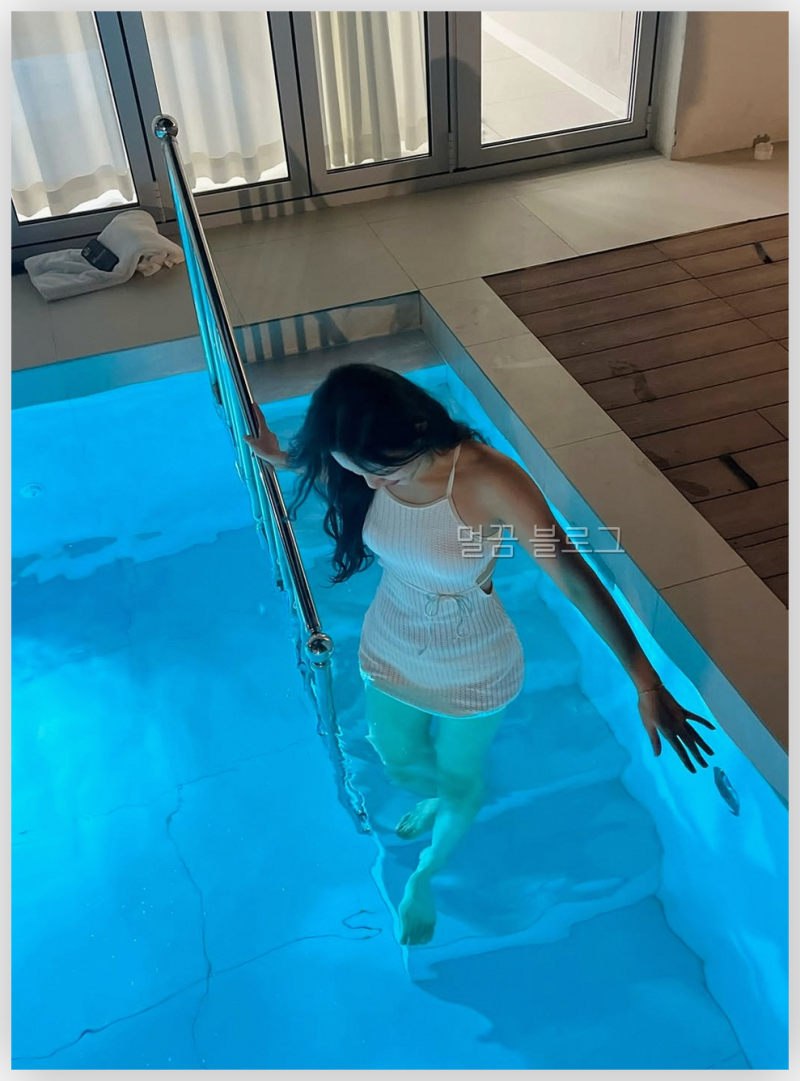 이수진 여름 코디 화이트 블랙 끈나시 롱 원피스까지, 174cm 치어리더 핏인 줄 알았는데