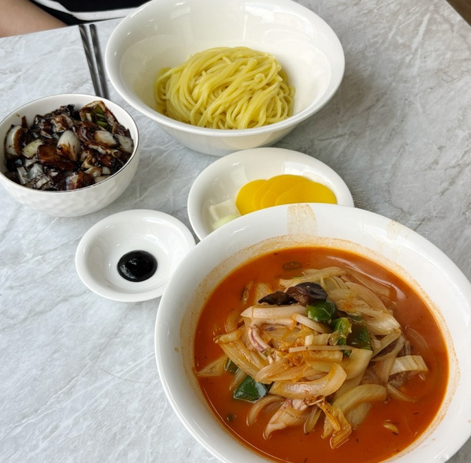 홍경관 사진 1