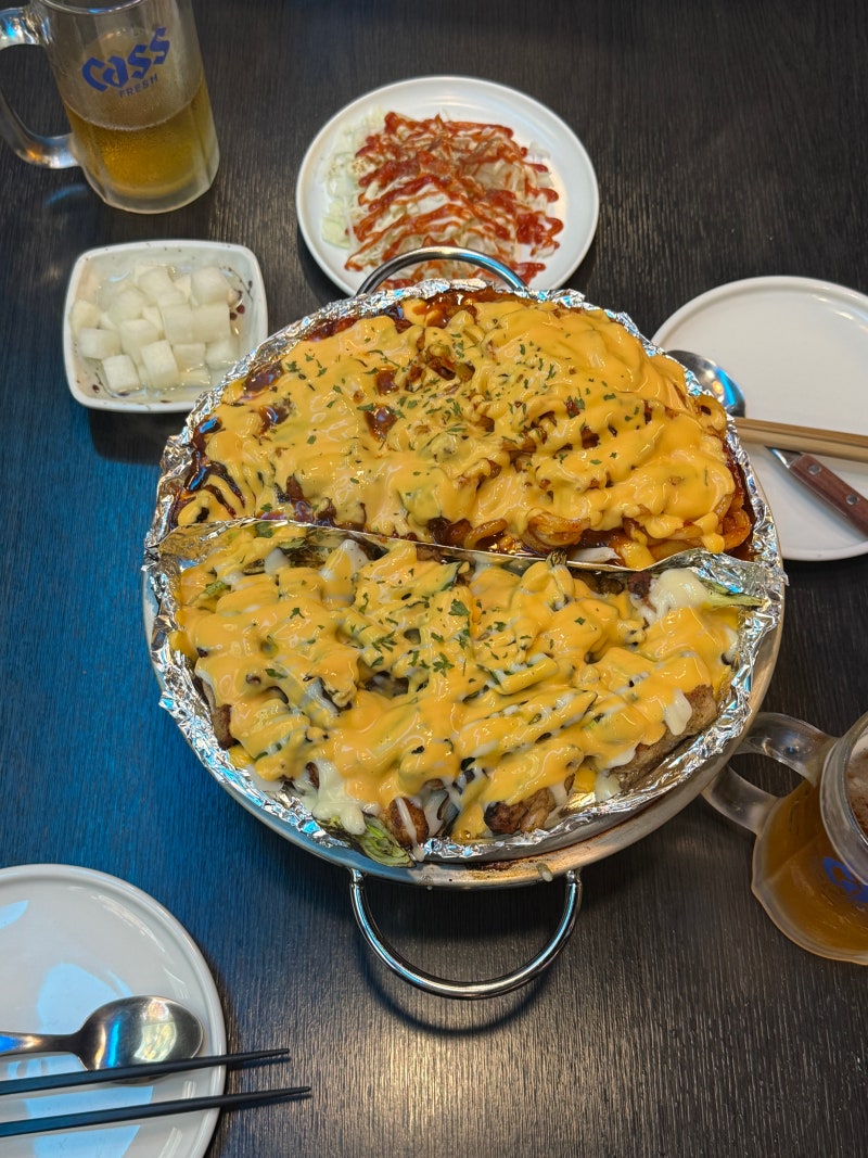 봉화산역 맛집 훌랄라참숯바베큐치킨 신내점 치즈마요 반반 솔직후기