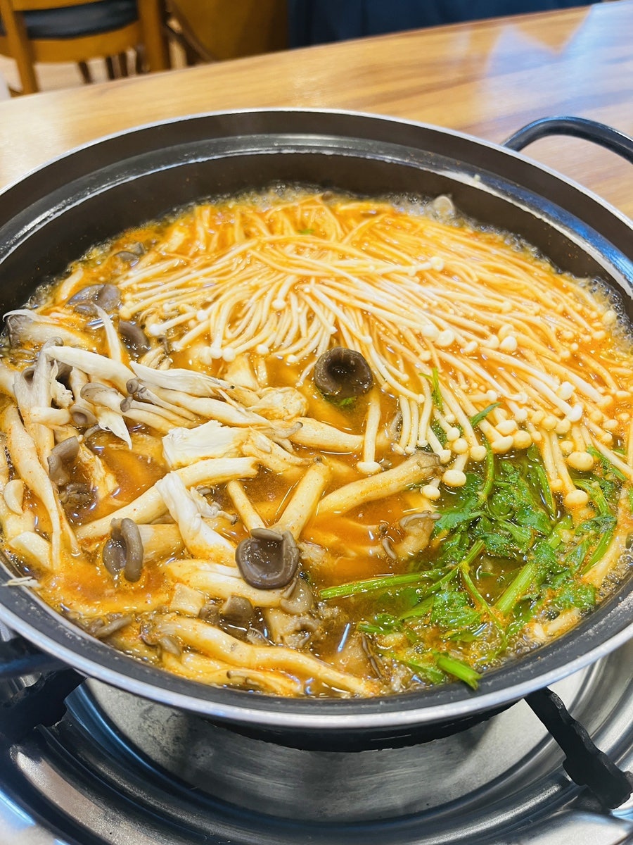 일석삼조버섯매운탕 사진 4