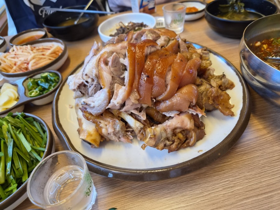 소문난왕족발 사진 1