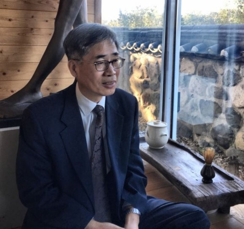 '문재인에서 윤석열 지지' 변호사 신평 학력 및 경력과 생애 정리