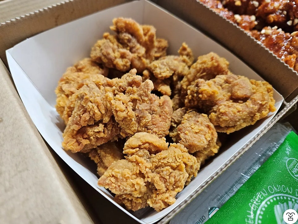 자담치킨 파주교하점 사진 3