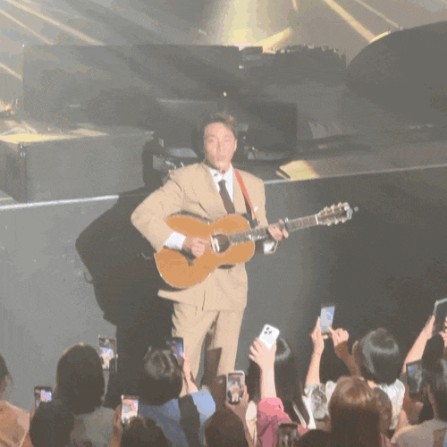 로이킴 팬미팅 'THE ROY KIM SHOW' 2회차 후기 | 블루스퀘어 2층 4열 9번 좌석 시야