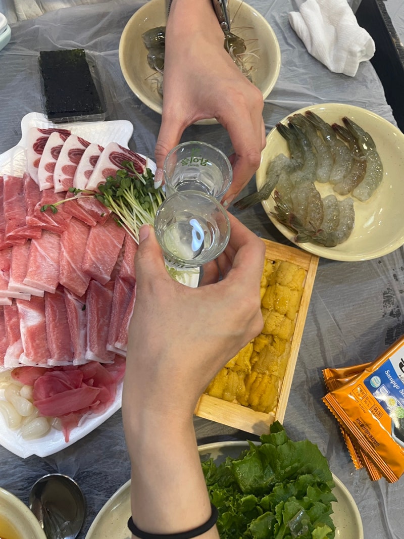 노량진수산시장 참치회랑 생새우회 구입 후기 / 묵은지 백김치 주는 초장집, 서울식당