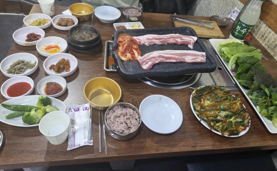 우렁이쌈밥삼겹살 사진 2