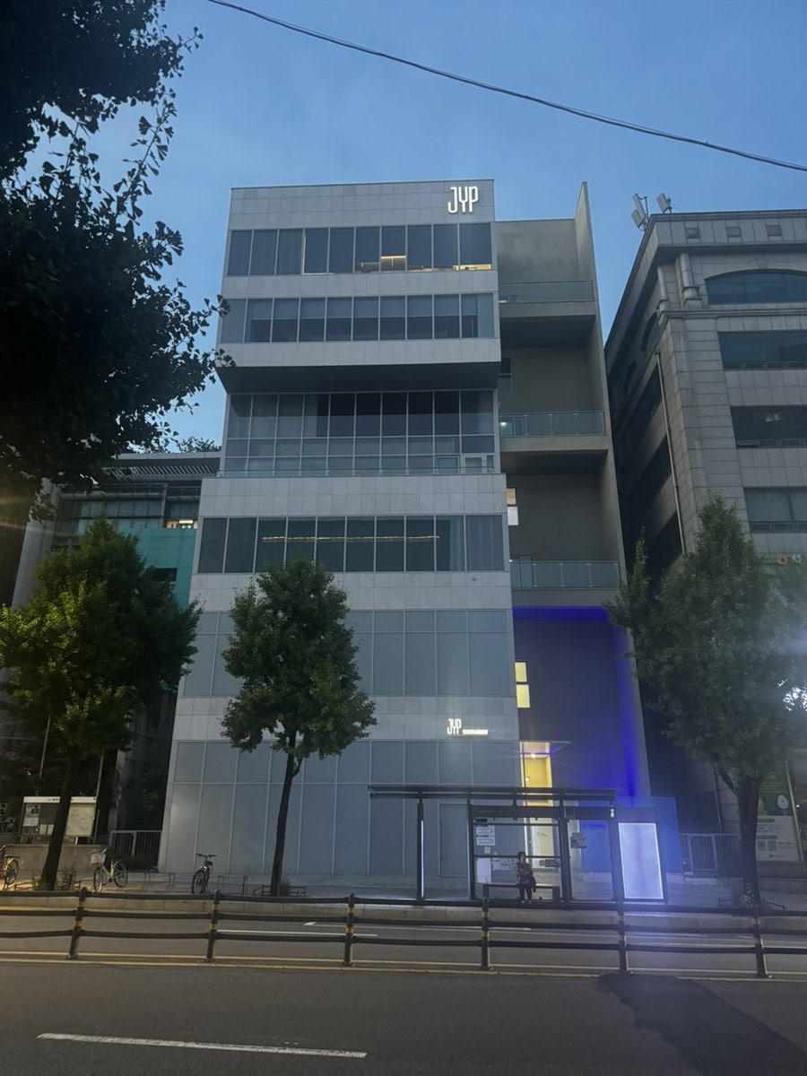 Pyeongyangmandujip photo 1