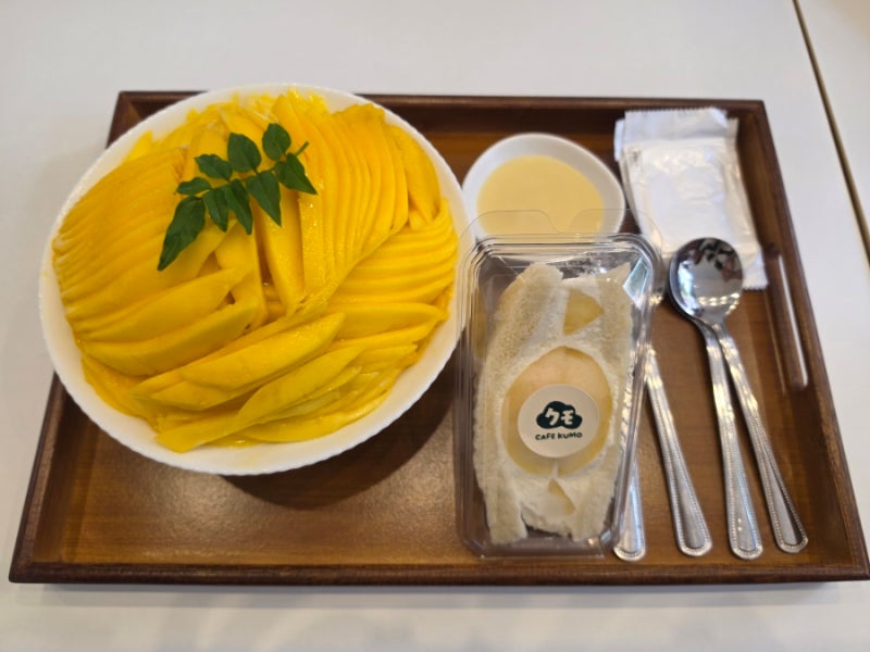 [인천] 망고듬뿍 들어간 생망고눈꽃빙수!! 영종도 카페거리 디저트 맛집, 카페쿠모