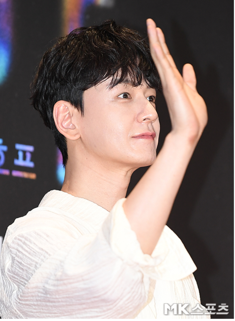 손가락 하트로 인사한 임주환, 쿠팡 후 슬림 변신보다 반가운 근황