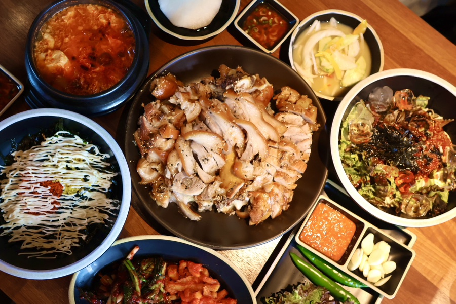 더맛있는족발보쌈 금정점 사진 1