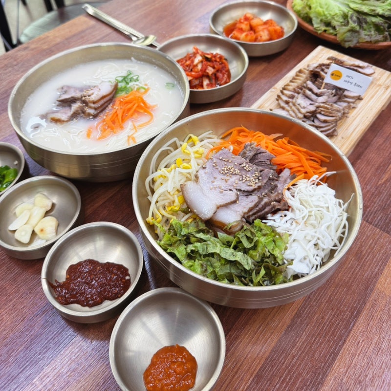 제주시 조천읍 고기국수 맛집 '면주막 제주본점' | 12시간 살아있는 육수와 100% 흑돼지 돔베고....