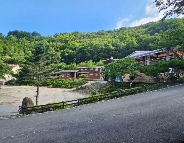 명산 사진 2
