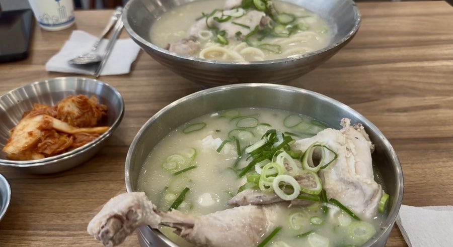 언양닭칼국수 인천동춘점 사진 1