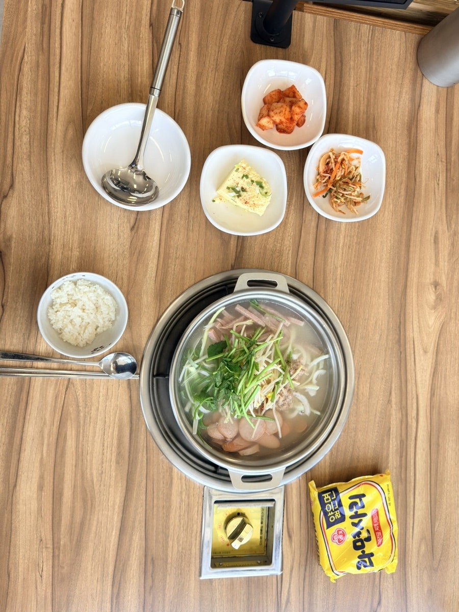 입장부대 찌개1982 본점 사진 6