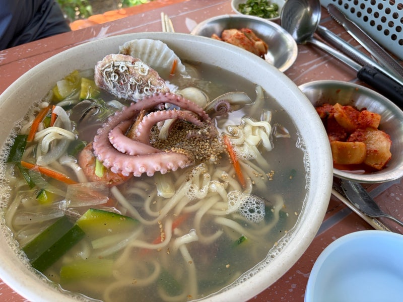 태안 연포해수욕장 바다뷰 바지락칼국수맛집 연포해변식당