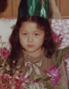 동사무소에서 주소까지 찾아...놀이터 사진 한 장으로...데뷔한 여고생의 정체
