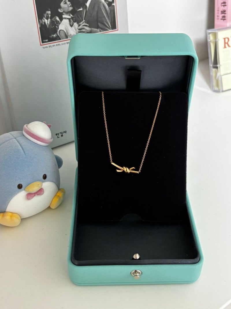 프로포즈 목걸이 추천! 티파니 노트 스몰 펜던트 로즈골드 18K 실착 후기 (까르띠에, 불가리, ....