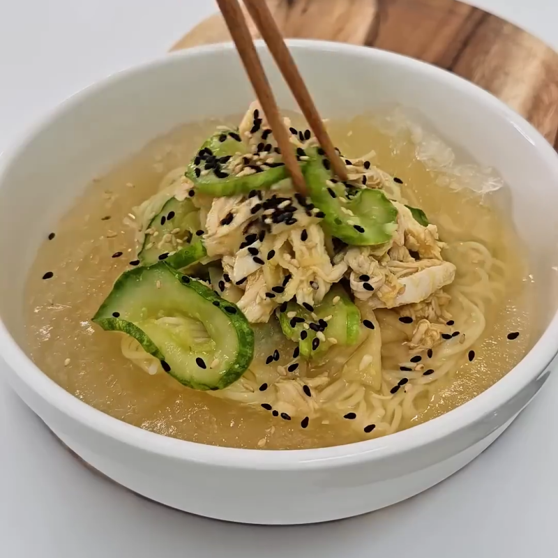 새콤달콤 맛있는 초계국수 레시피