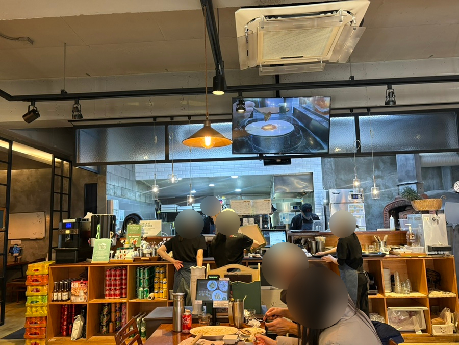 꽃피는화덕피자D485 월피공원점 사진 4