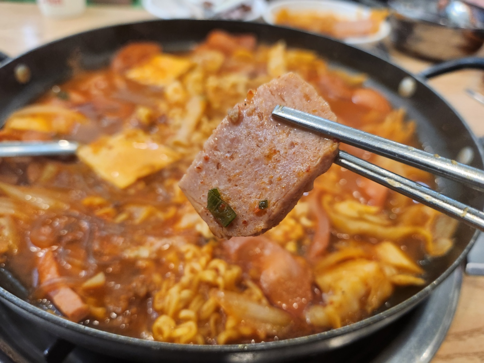 김뚜껑부대찌개 검단아라점 사진 3