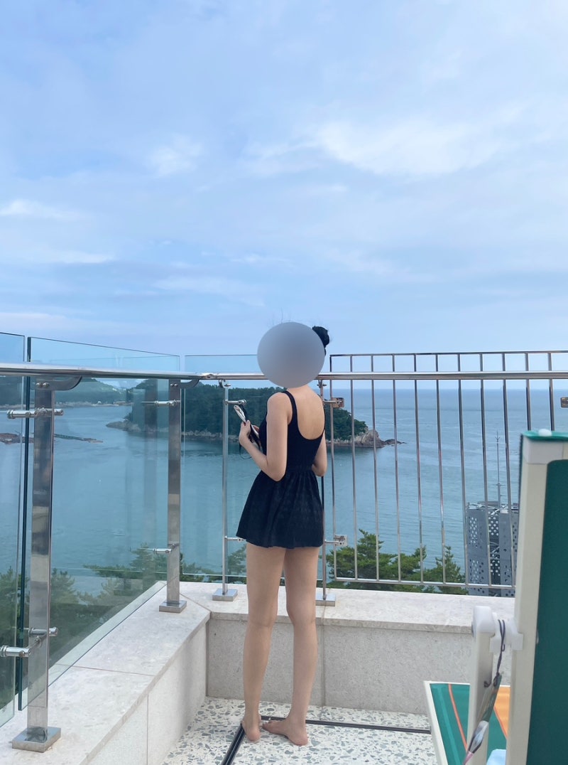 로라로라 펀칭원피스 수영복. PUNCHING ONEPIECE SWIMSUIT 블랙. 내돈내산 솔직후기. 유교걸 체형보....