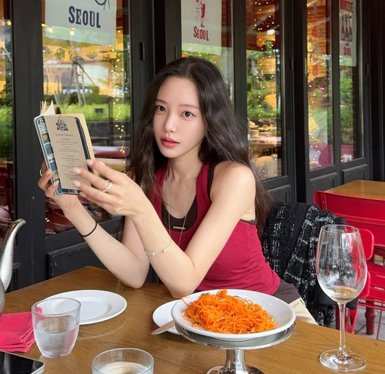 이솔이, ♥박성광과 이혼설 종결→완벽 미모 자랑…역시 연예인 아내 중 최고 총정리