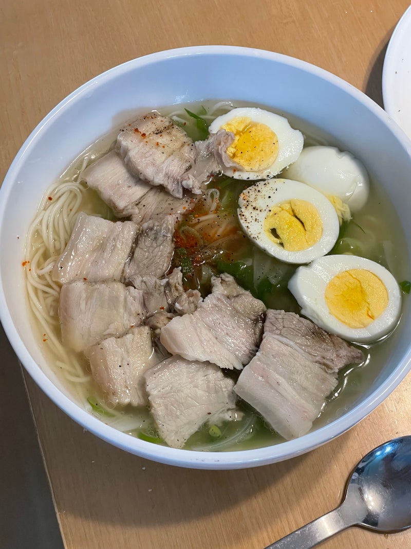 강레오 셰프 수육찜 육수로 만든 고기국수 대성공  남편이 포장해 온 카페 '치니' 디저트