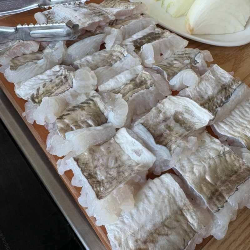 麗水 船で行くハモ（鱧）しゃぶしゃぶの名店 - 慶度会館