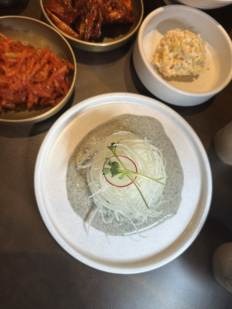 육탐미 사진 3