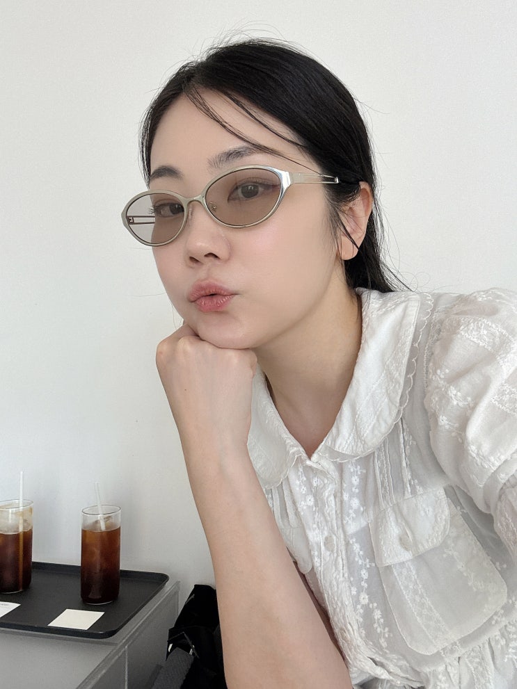 여자 선글라스 페스티벌 코디로 딱인 리에티 ft. <b>비비 워터밤</b>
